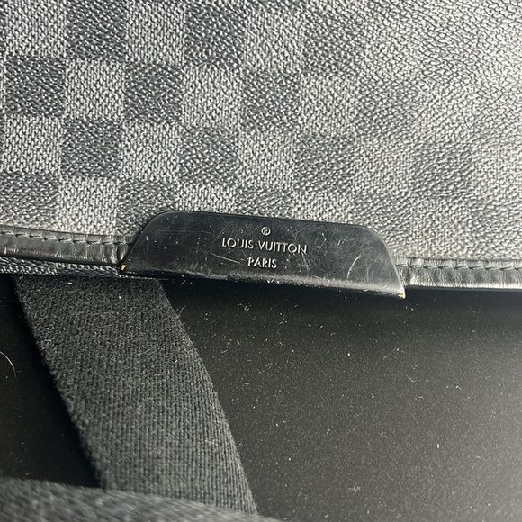 Louis Vuitton Damier graphite messenger bag - Picture 4 of 16
